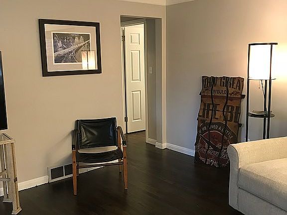 4th image of 13250 Rosemary Blvd