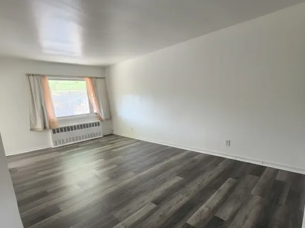 1125 East 104th Street image 9 of 15