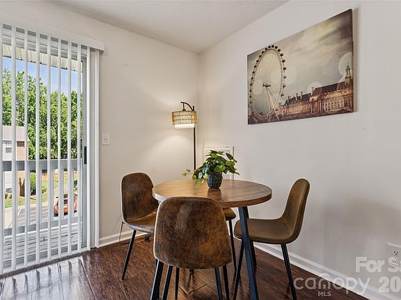 5th image of 1620 Arlyn Cir APT L