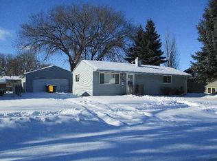 2030 Dakota Dr, Bismarck, ND 58501