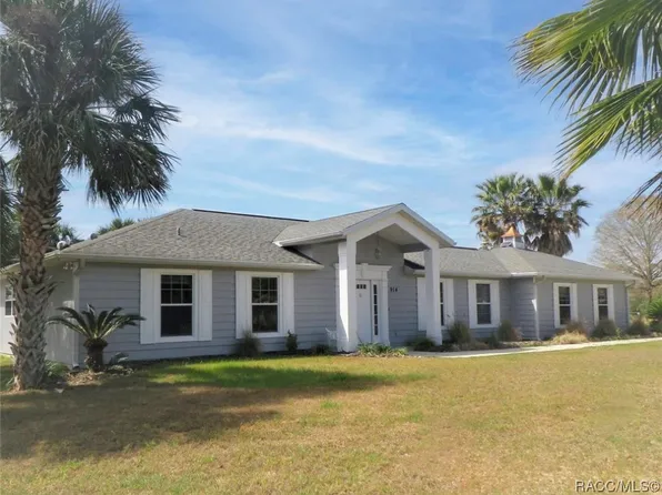 914 N Country Club Dr, Crystal River, FL 34429