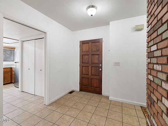 4th image of 3161 S Troxler Circle