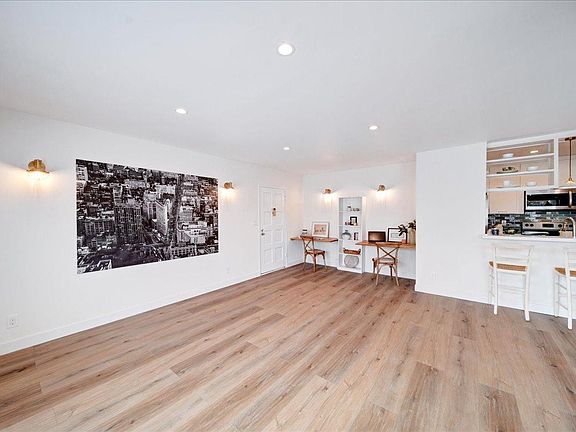 5th image of 1543 10th St APT 5