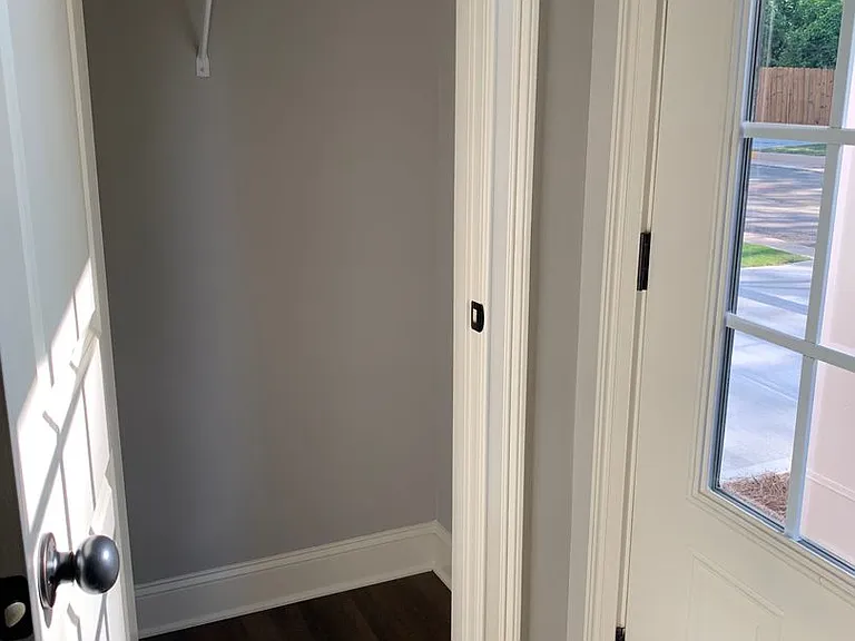 135 Sumner Ct — Photo 47
