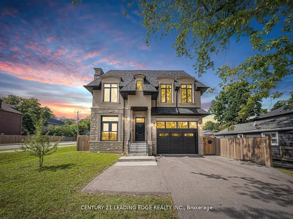 736 Hillview Cres, Pickering, ON L1W 2S1