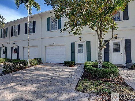 2nd image of 343 Legare Ct #11