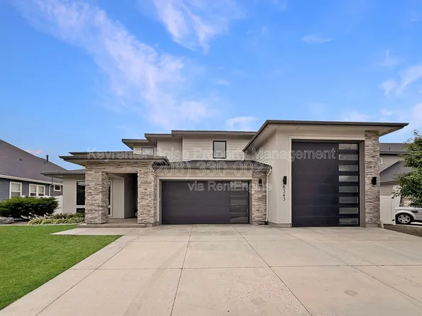8343 W Sparks Lake Dr, Boise, ID 83714