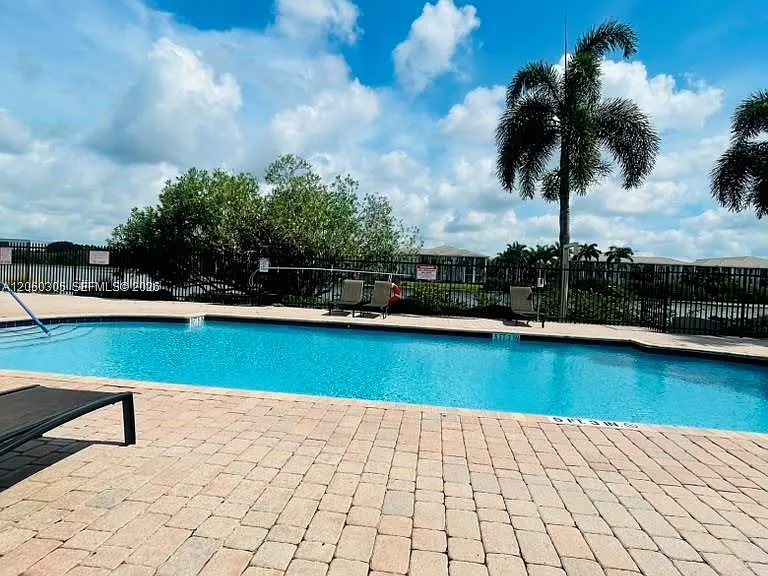 790 SW 107th Ave #301 — Photo 20