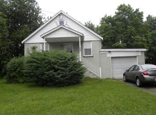 28 Sycamore Ave, Bridgewater, NJ 08807