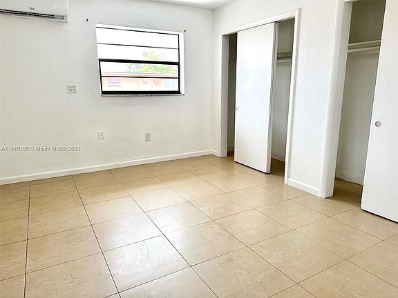 4th image of 4590 SW 67th Ave APT 19