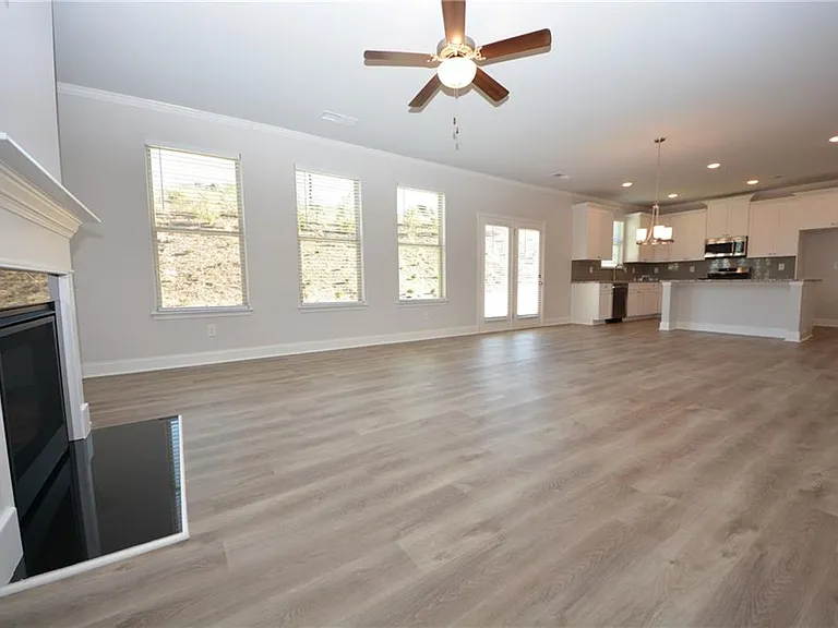 232 Hellen Valley Dr — Photo 14