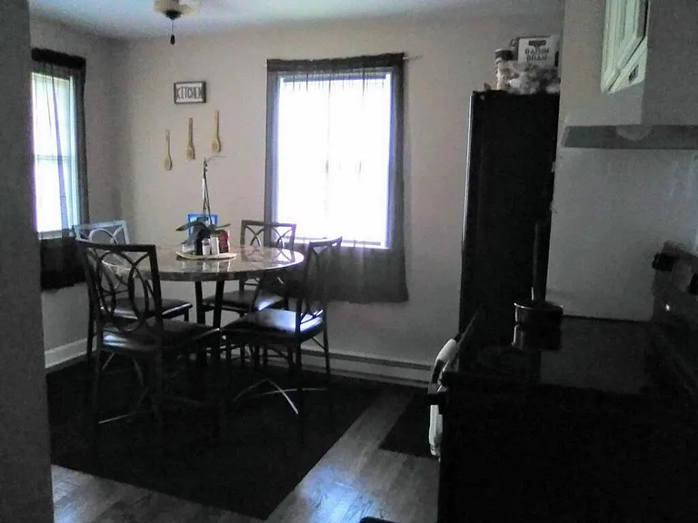 977 Salem Tpke — Photo 10