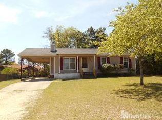 5626 Hancock St, Hope Mills, NC 28348