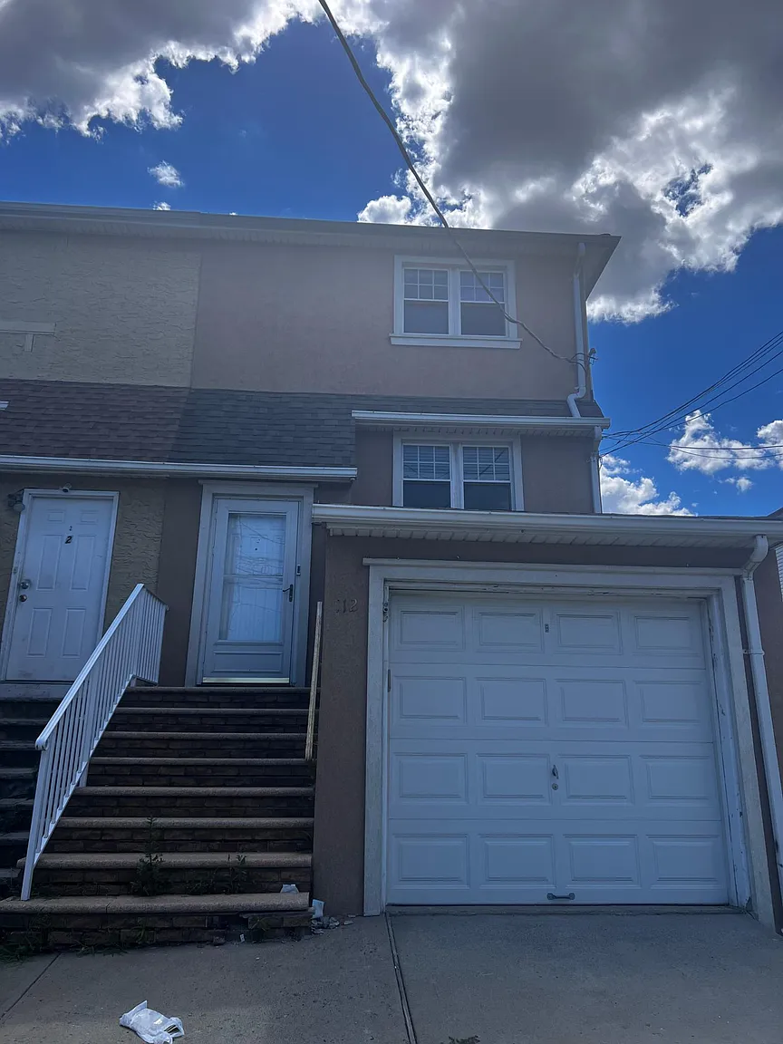 112 Fahy Ave photo 1