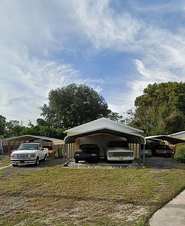 2nd image of 2022 Holcroft Dr