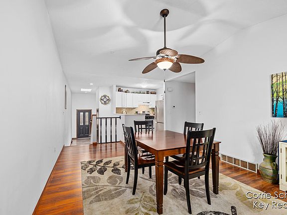 4th image of 3231 Arrowhead Arms Ct SW