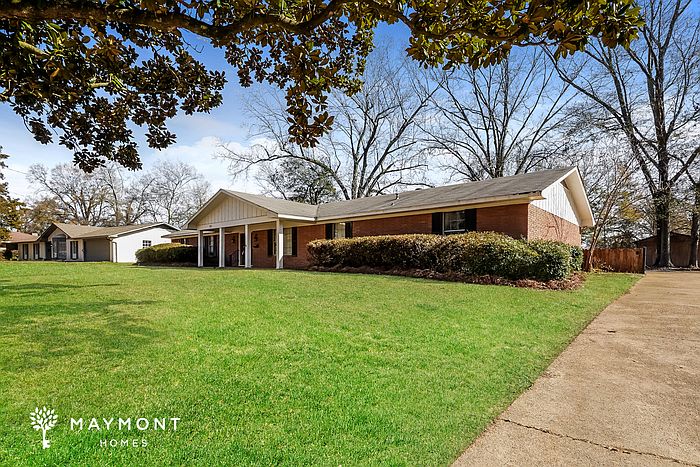 2nd image of 1915 Springridge Dr