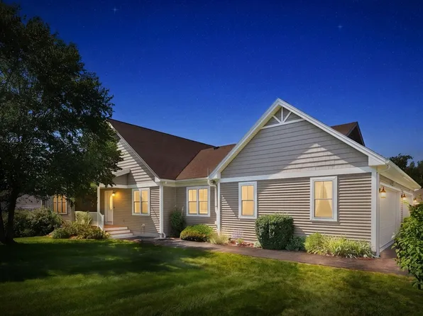 65 Virginia Dr #65, Rochdale, MA 01542