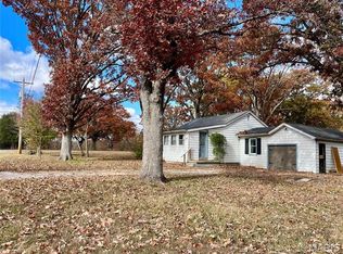 995 Lake Rd, Sullivan, MO 63080