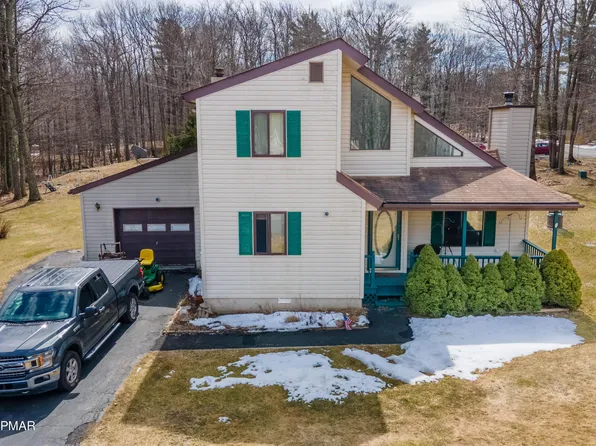 17 Old Post Rd, Tobyhanna, PA 18466