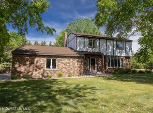 1231 Oakwood Vw, Fergus Falls, MN 56537