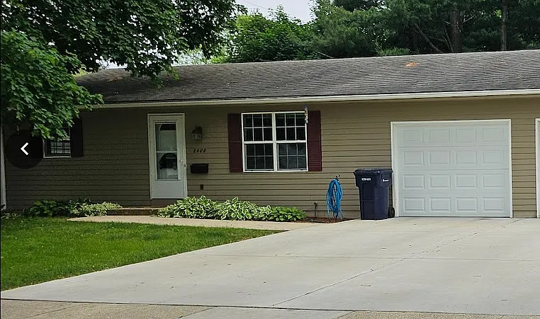 2406 Roxbury Rd — Photo 2
