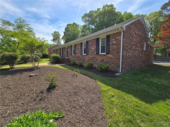 8600 Chester Forest Ln, North Chesterfield, VA 23237