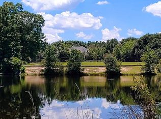 2016 Glen Oaks Dr, Statesboro, GA 30461