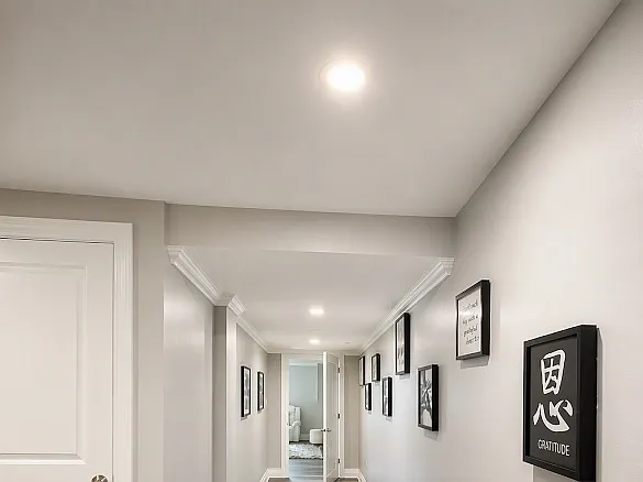 1252 Hawk Hollow Dr — Photo 6