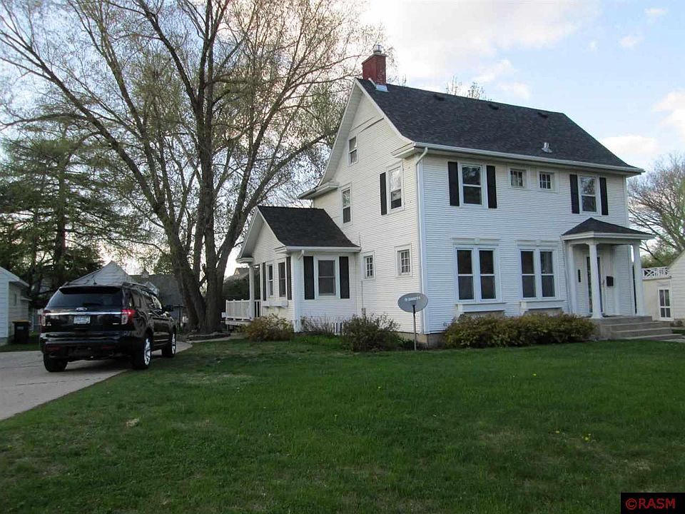 1st image of 1029 4th Ave S