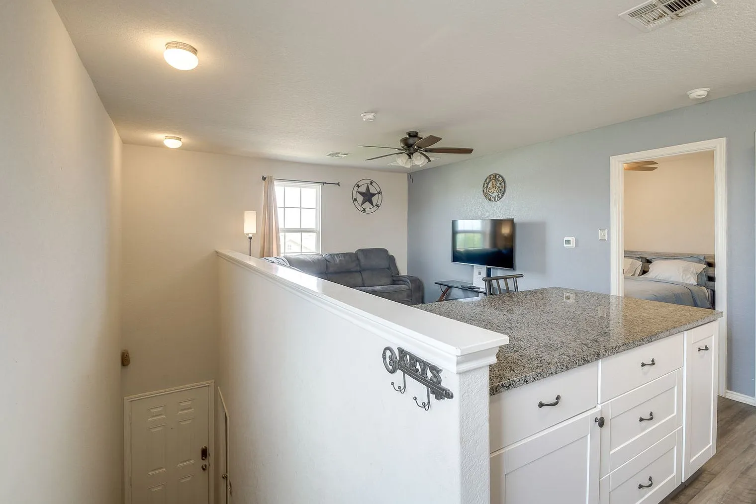 1 bed, 1.0 bath, 495 sqft, $2,193 — Photo 4