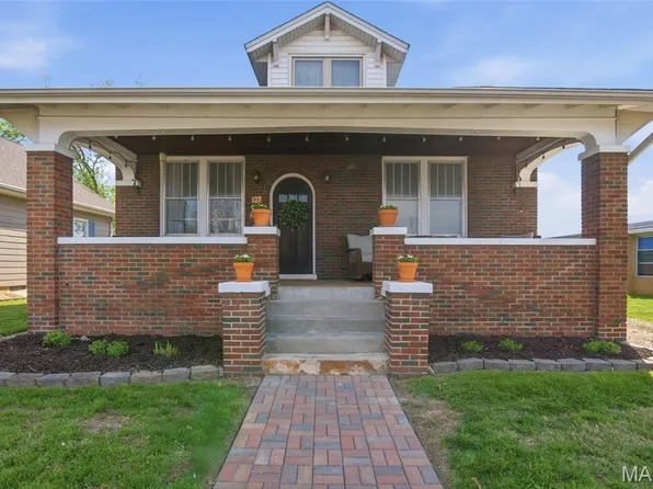 127 S Rapp Ave, Columbia, IL 62236
