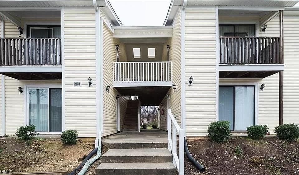 1st image of 509 Mystic Dr APT C
