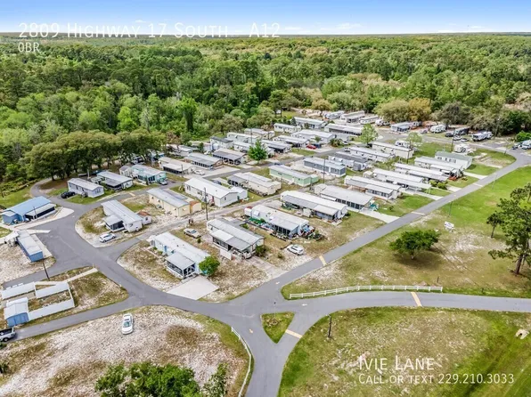 2809 S Highway 17, Crescent City, FL