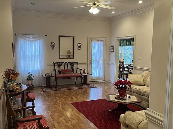 3rd image of 506 Birmingham Ct