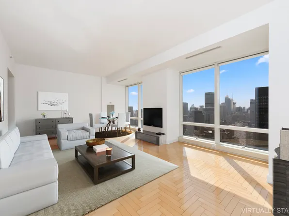 845 United Nations Plaza image 1 of 13