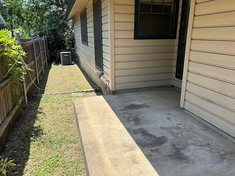 2607 Howellwood Way #A — Photo 17