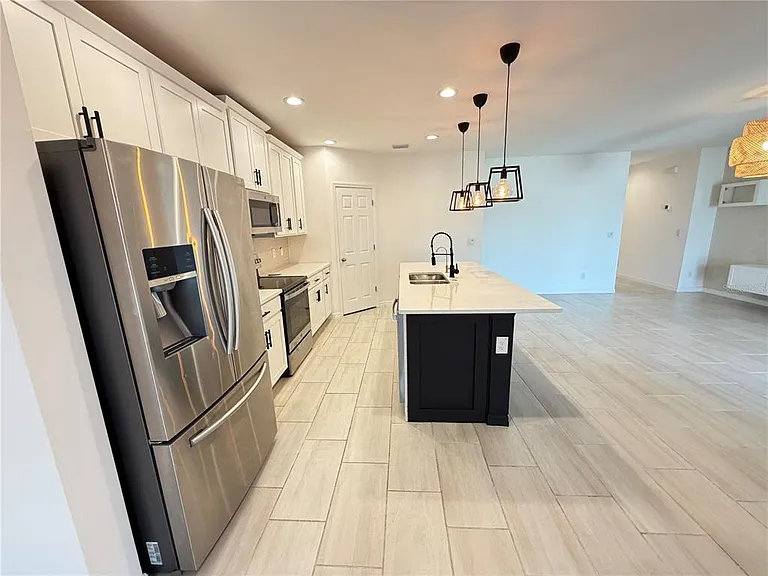 4209 Deleon St — Photo 12