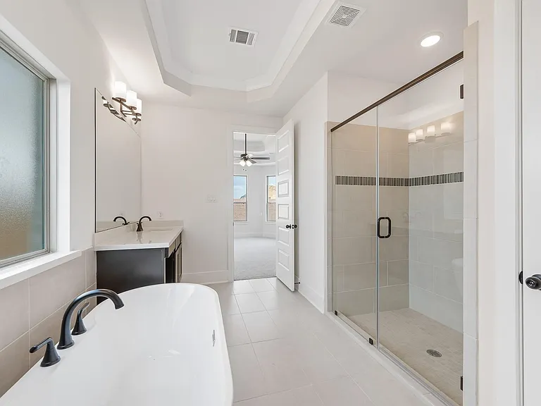 21127 Coral View Dr — Photo 28