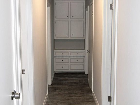 2nd image of 871 Dogwood Trl