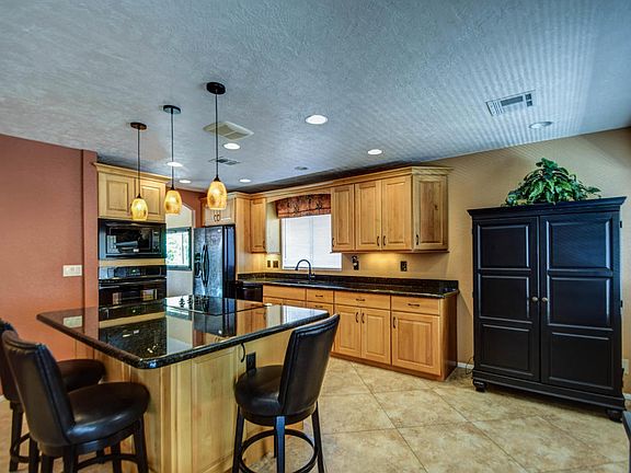 2nd image of 993 Leisure World