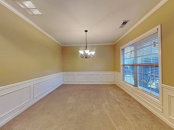 4th image of 255 Farm Manor Ct