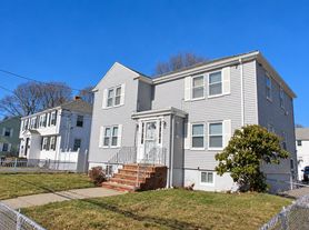 108 Garfield Ave, Hyde Park, MA