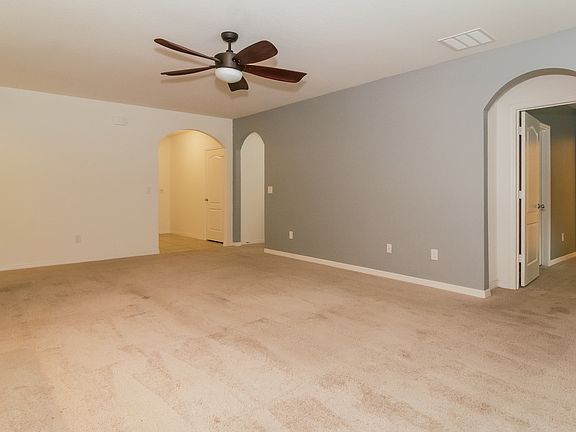 3rd image of 112 Southridge Ln