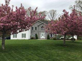 1 Florence Dr, Wharton, NJ 07885