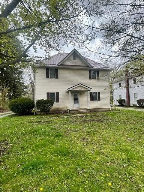1st image of 21 W Woodland Ave #A