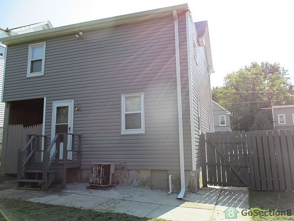 4th image of 84 Winters Ln