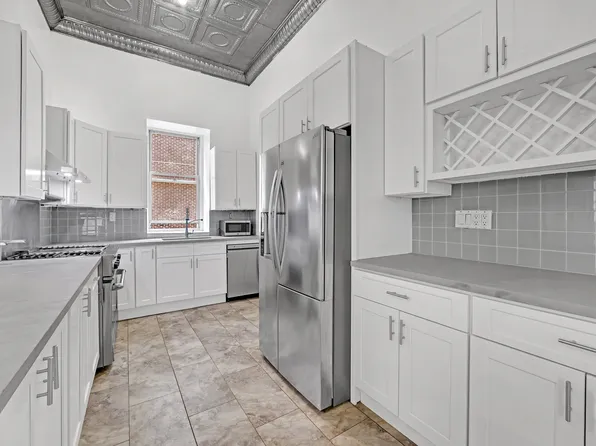 78 Grand Street image 3 of 15