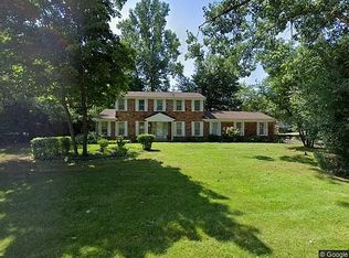 4281 Pinehurst Dr, West Bloomfield, MI