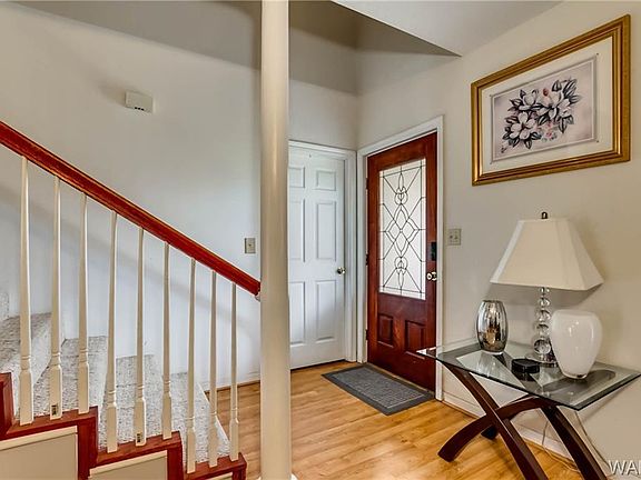 5th image of 6013 Clearbrook Dr